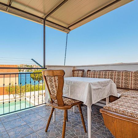 Nice Home In Zatoglav With House Sea View Podglavica المظهر الخارجي الصورة