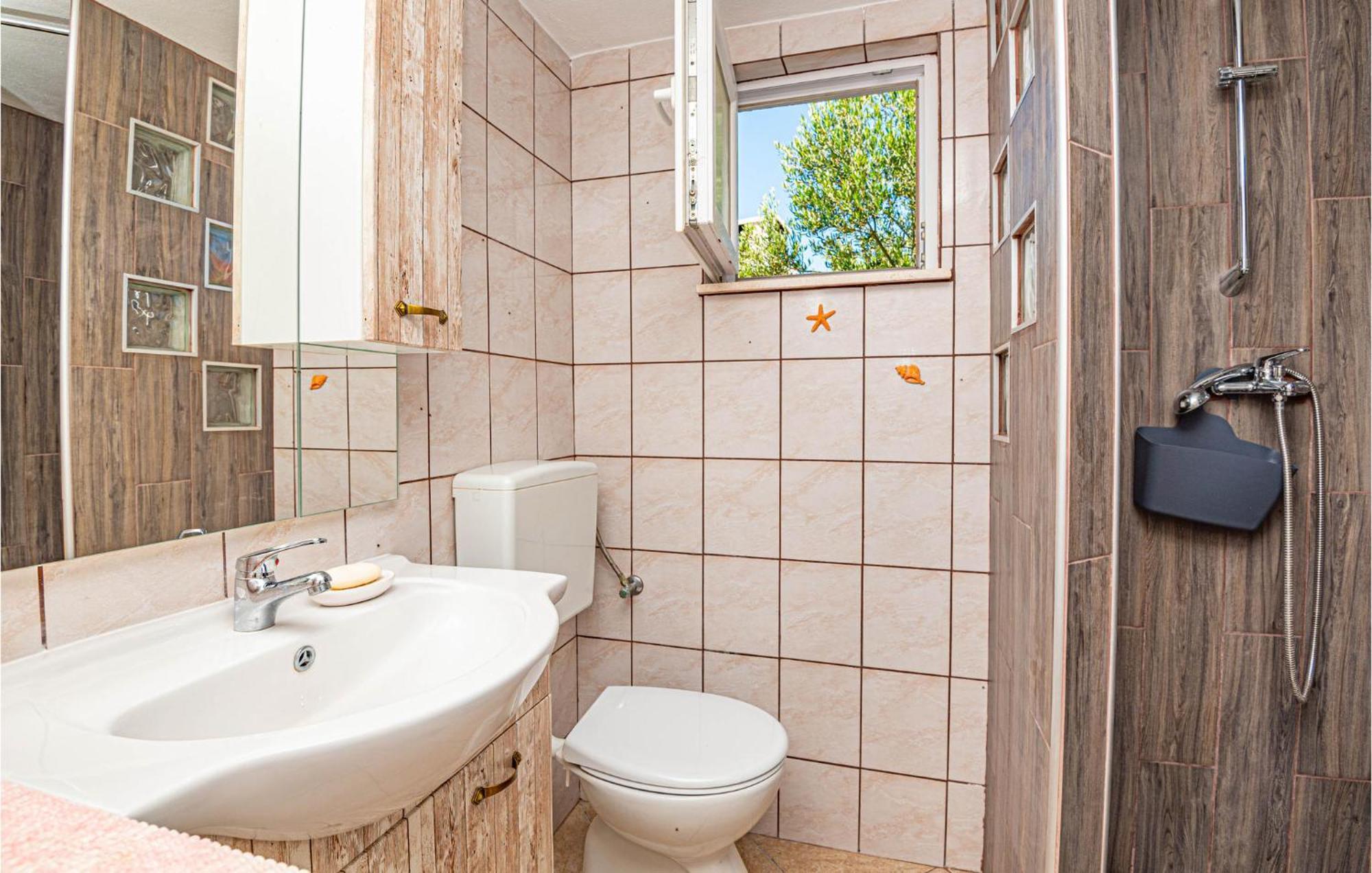 Nice Home In Zatoglav With House Sea View Podglavica المظهر الخارجي الصورة