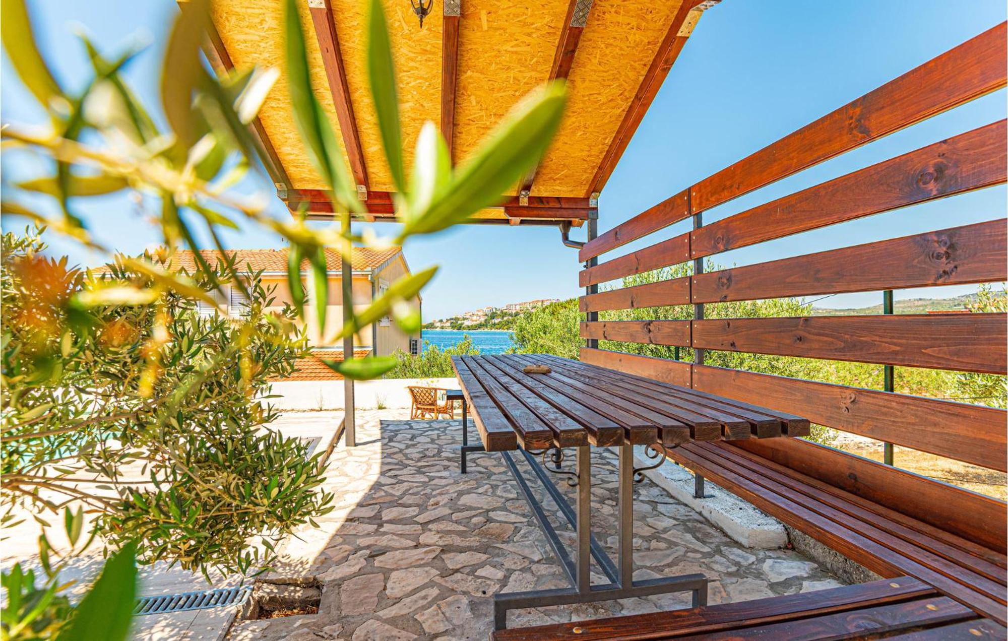 Nice Home In Zatoglav With House Sea View Podglavica المظهر الخارجي الصورة